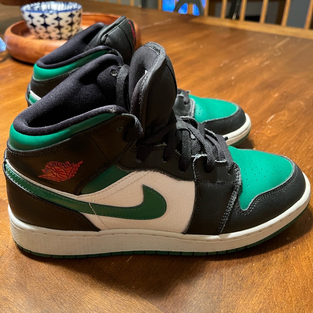 Jordan One Kids Sneakers Black Green White